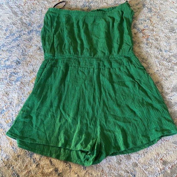 Romper - Picture 2 of 3